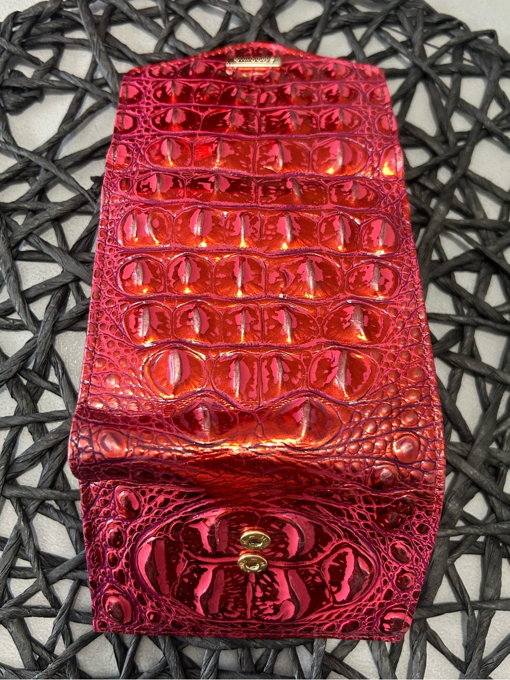 ♥️ Brahmin Margo Metallic Red Dragon Crossbody & Matching Small Veronica Wallet - Picture 15 of 15